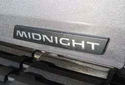 2023 Nissan Frontier - Image 14