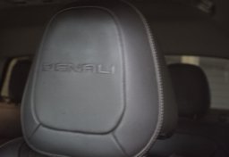 2018 GMC Canyon - Image 42