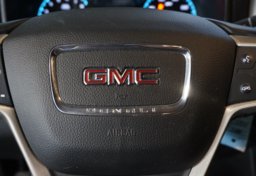 2018 GMC Canyon - Image 30