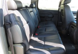 2013 GMC Sierra 1500 - Image 26