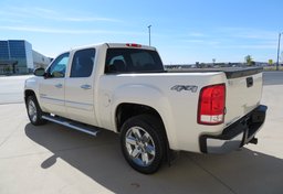 2013 GMC Sierra 1500 - Image 9