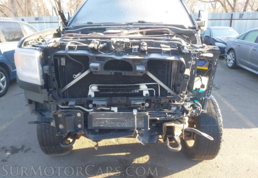 2015 GMC Sierra 2500HD - Image 4