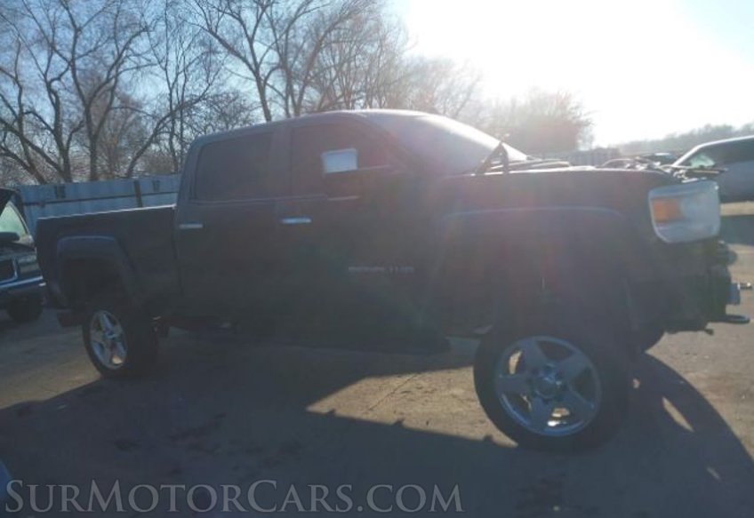 2015 GMC Sierra 2500HD - Image 2
