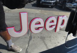 2019 Jeep Wrangler Rubicon - Image 21