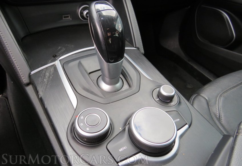 2018 Alfa Romeo Stelvio - Image 48