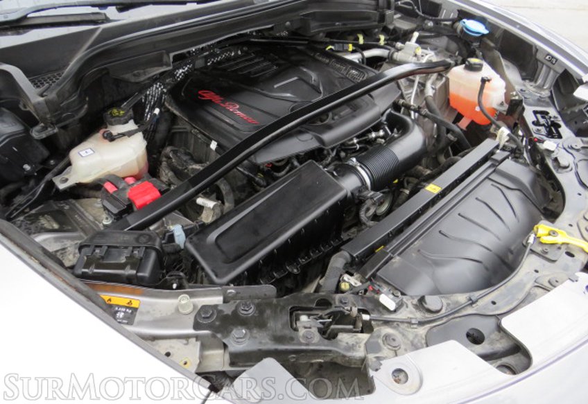 2018 Alfa Romeo Stelvio - Image 57