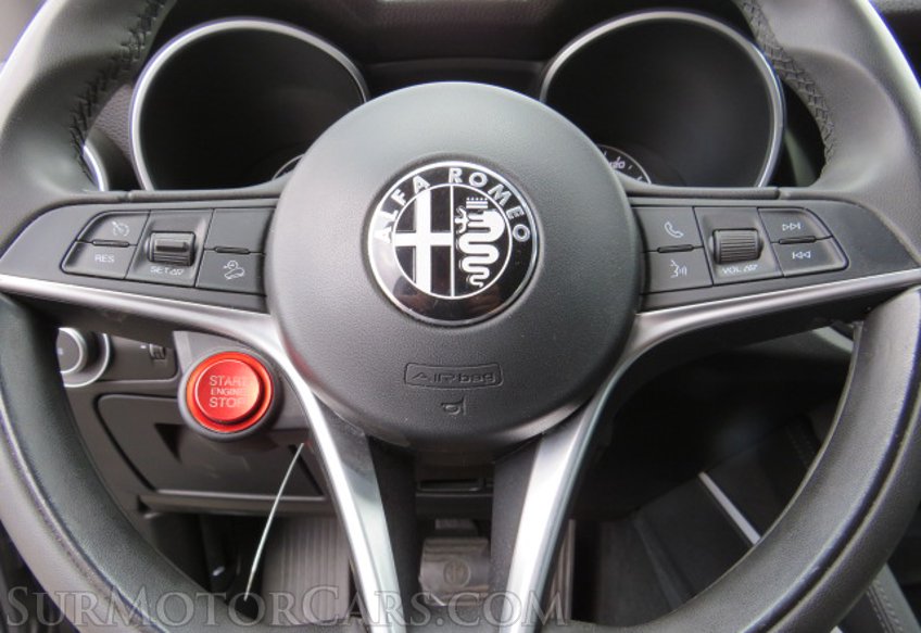 2018 Alfa Romeo Stelvio - Image 34