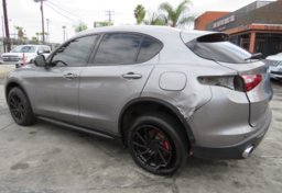2018 Alfa Romeo Stelvio - Image 8