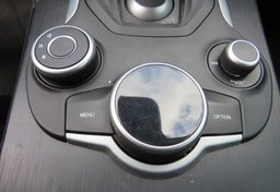 2018 Alfa Romeo Stelvio - Image 49