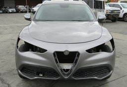 2018 Alfa Romeo Stelvio - Image 9