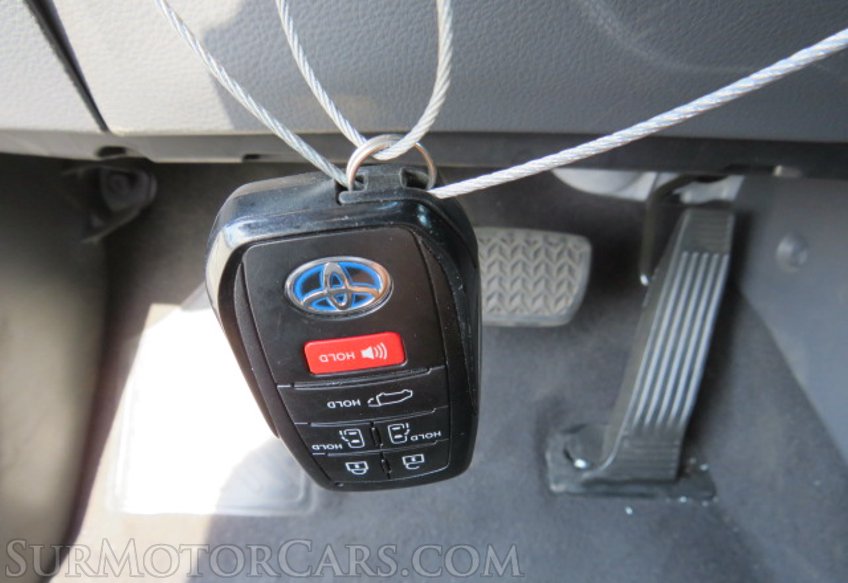 2022 Toyota Sienna - Image 45