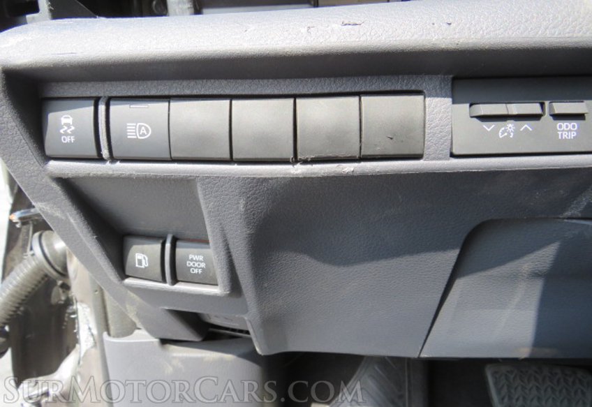 2022 Toyota Sienna - Image 42