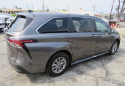 2022 Toyota Sienna - Image 7