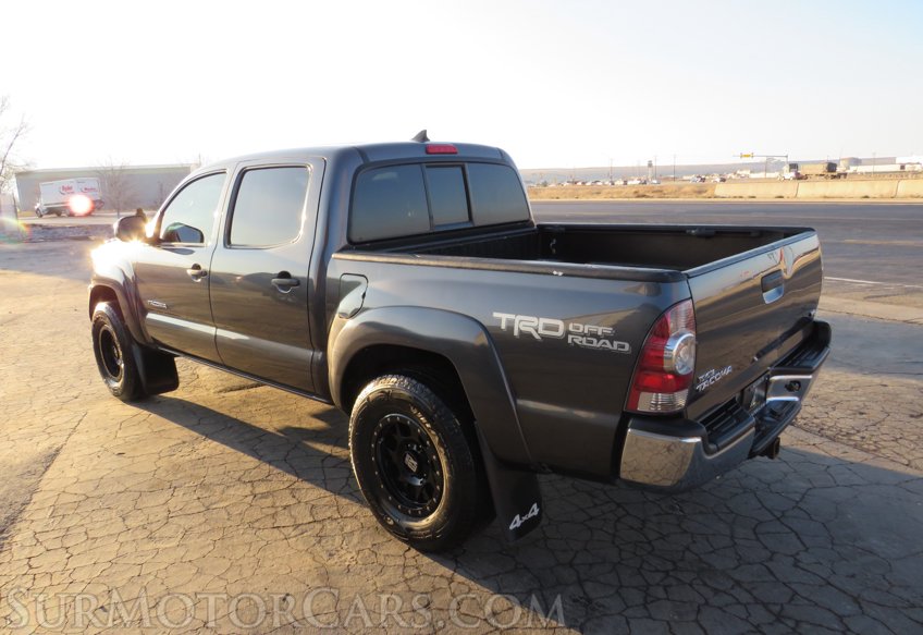 2015 Toyota Tacoma - Image 5