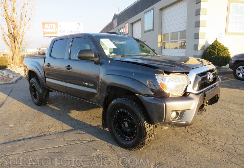 2015 Toyota Tacoma - Image 3