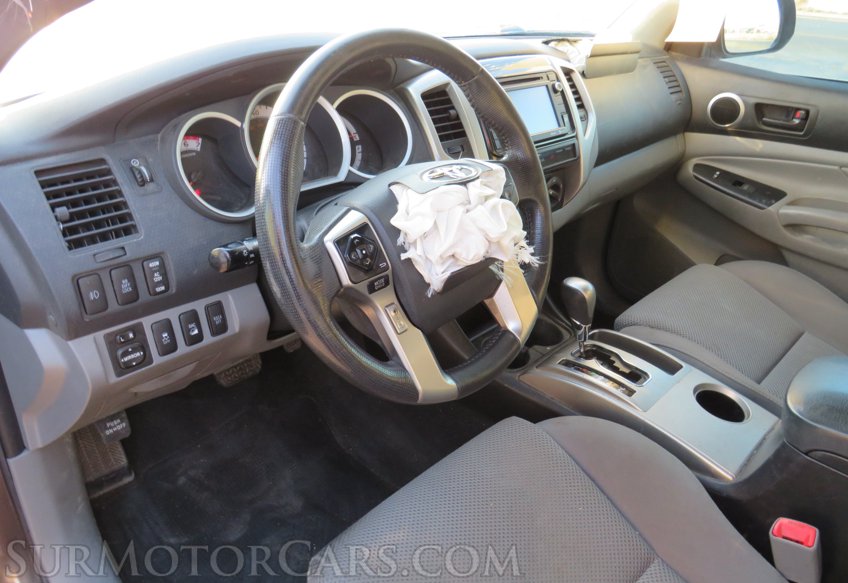 2015 Toyota Tacoma - Image 22