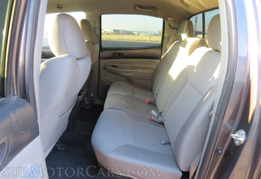 2015 Toyota Tacoma - Image 26