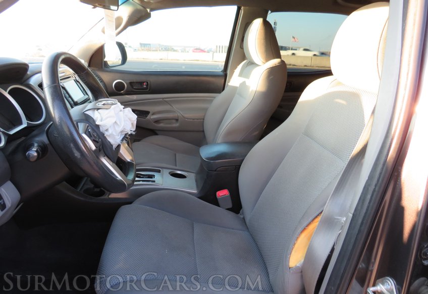 2015 Toyota Tacoma - Image 23