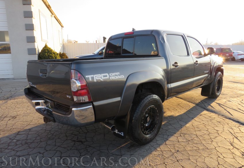 2015 Toyota Tacoma - Image 6