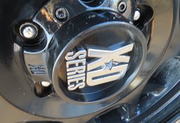 2015 Toyota Tacoma - Image 40