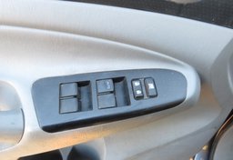 2015 Toyota Tacoma - Image 37