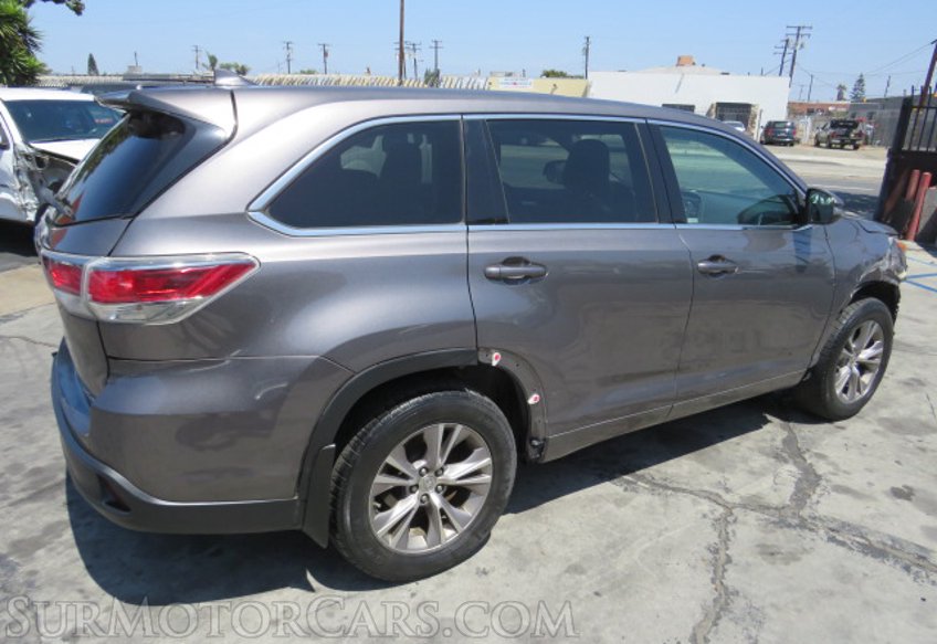 2015 Toyota Highlander - Image 5