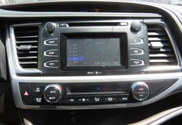 2015 Toyota Highlander - Image 37