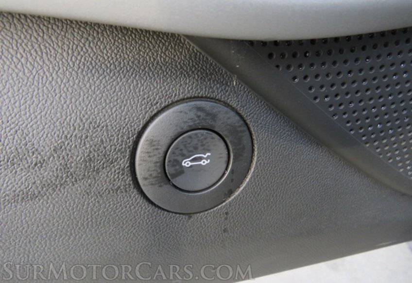 2019 Chevrolet Camaro - Image 35