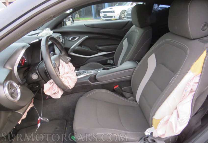 2019 Chevrolet Camaro - Image 21