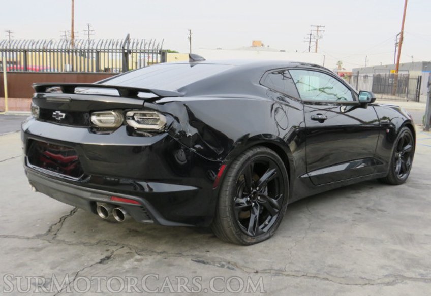 2019 Chevrolet Camaro - Image 10