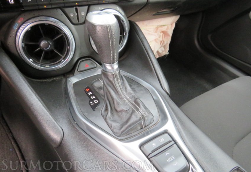 2019 Chevrolet Camaro - Image 31