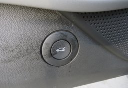 2019 Chevrolet Camaro - Image 35