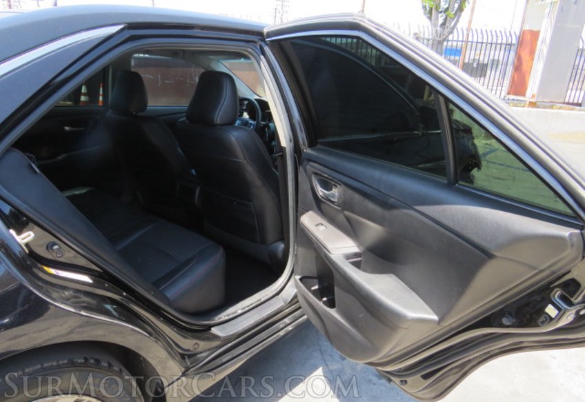 2015 Toyota Camry - Image 27