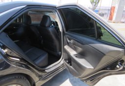 2015 Toyota Camry - Image 27