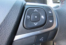 2015 Toyota Camry - Image 32