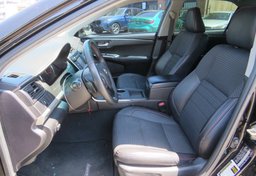 2015 Toyota Camry - Image 22