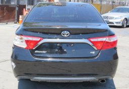 2015 Toyota Camry - Image 12