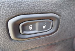 2020 Jeep Wrangler Unlimited - Image 39