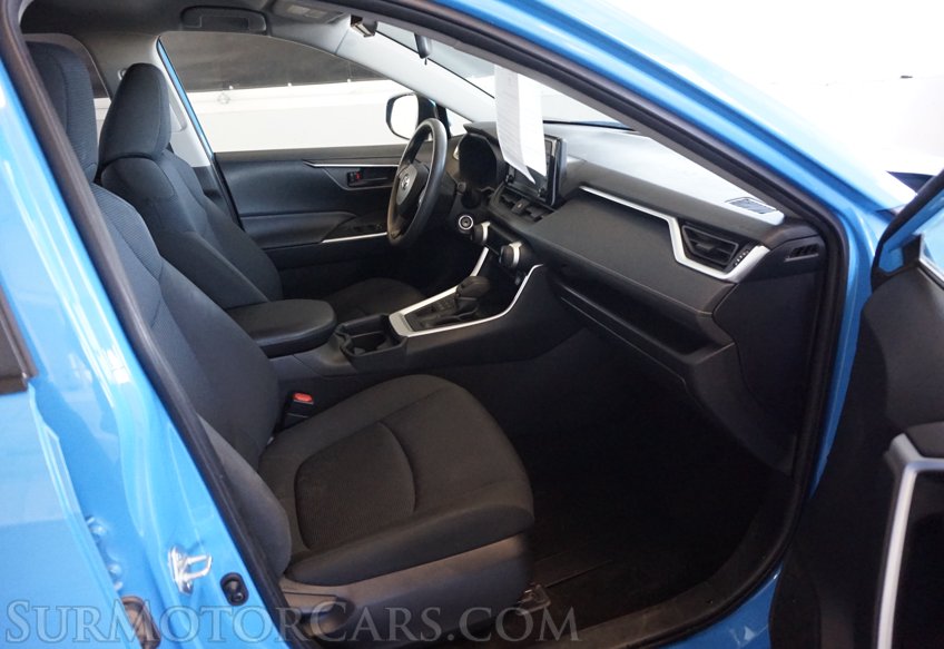 2019 Toyota RAV4 - Image 25