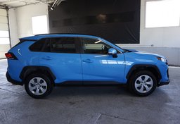 2019 Toyota RAV4 - Image 9