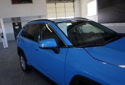 2019 Toyota RAV4 - Image 16