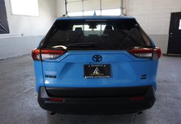 2019 Toyota RAV4 - Image 12