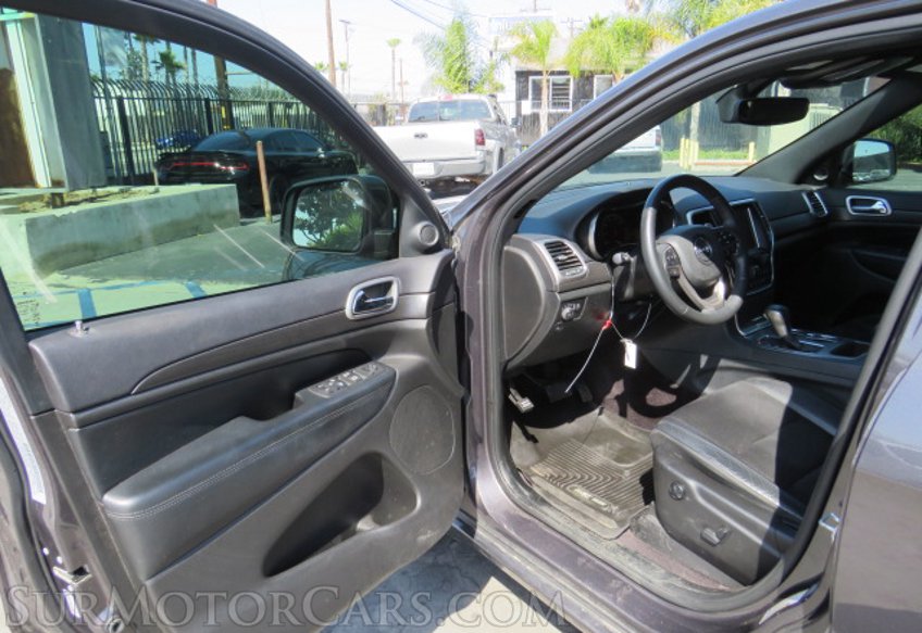 2017 Jeep Grand Cherokee - Image 22