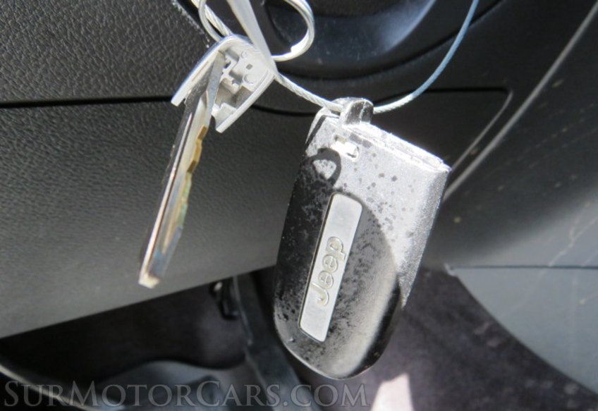 2017 Jeep Grand Cherokee - Image 39