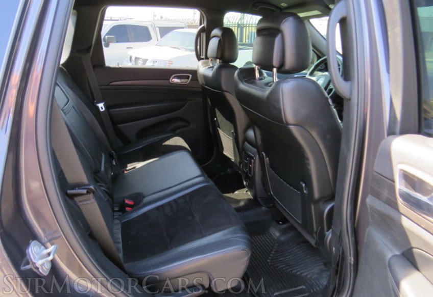 2017 Jeep Grand Cherokee - Image 33