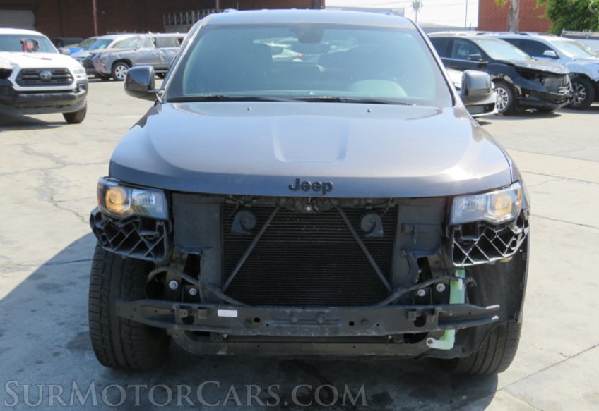 2017 Jeep Grand Cherokee - Image 12