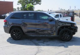 2017 Jeep Grand Cherokee - Image 6