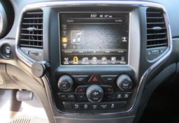 2017 Jeep Grand Cherokee - Image 41