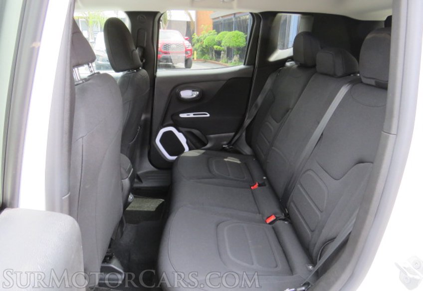 2019 Jeep Renegade - Image 28