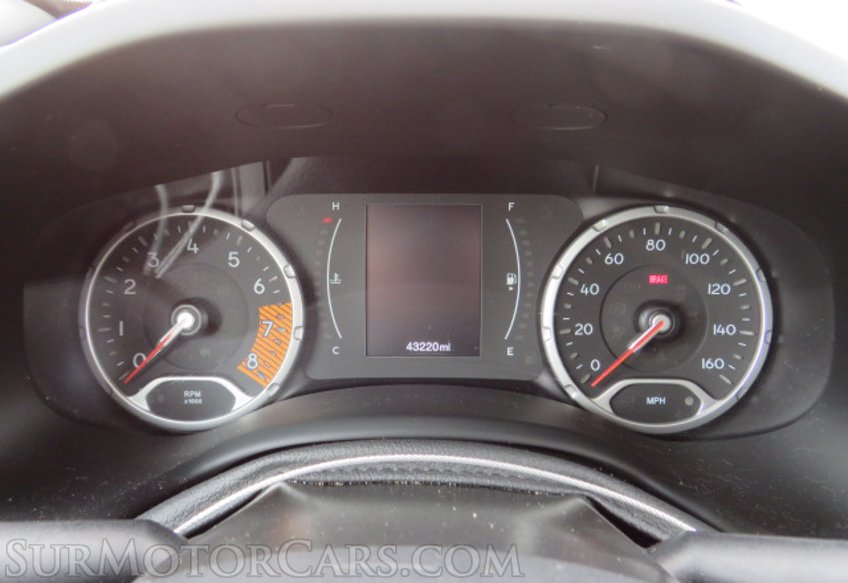 2019 Jeep Renegade - Image 31